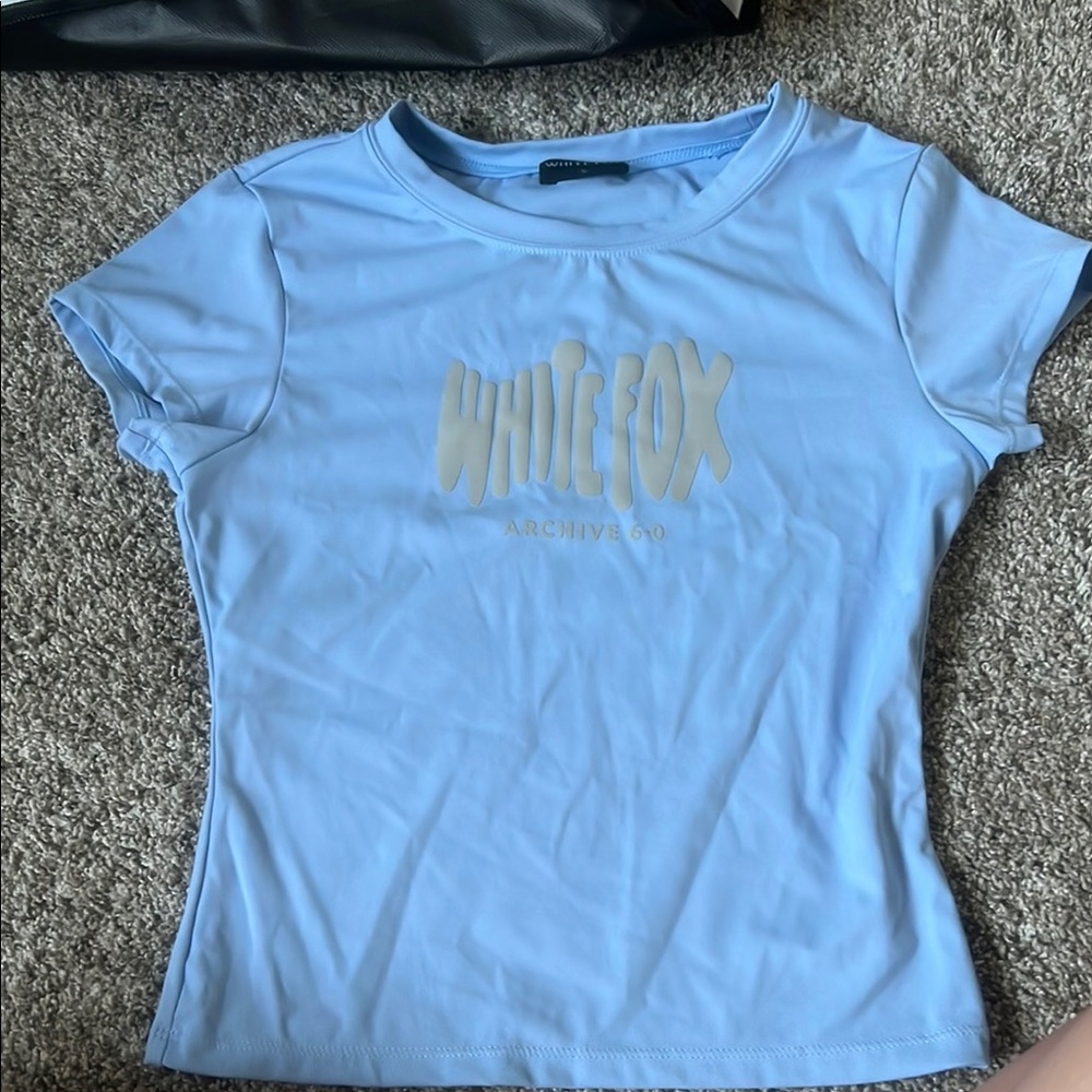 White Fox Boutique Blue Fitted Short Sleeve Tee